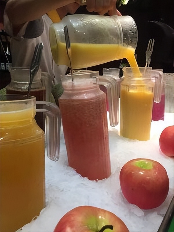 鲜榨果汁和现榨果汁的区别,最新鲜的鲜榨果汁