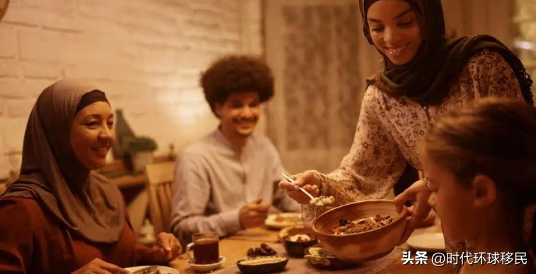 马来人斋月是怎么过的,什么是马来西亚的斋月