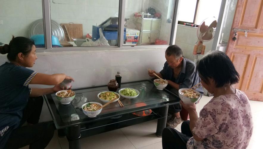 余利宝利息越来越低怎么回事,为什么银行贷款利息越来越低