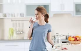 吃雪糕太快为什么头疼,雪糕吃太多太快或引头痛