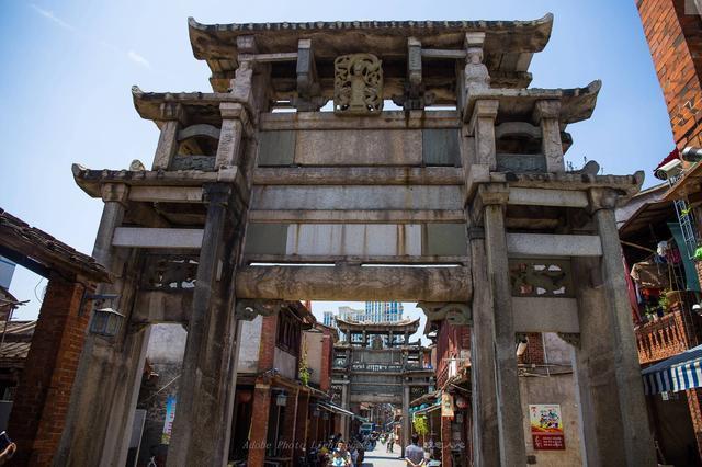 杨骚：热爱祖国的多情歌手，被一场无果之恋涂抹得面目全非