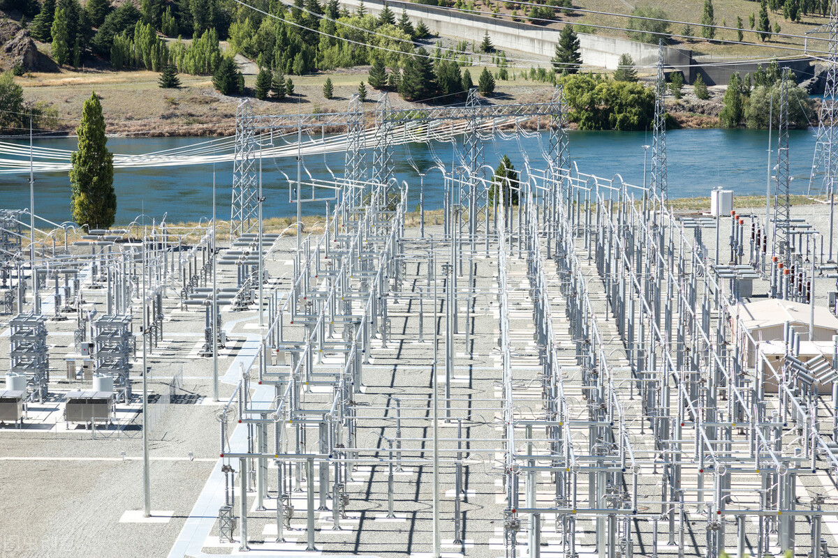 变配电设备布置图的识读,配电系统图识图