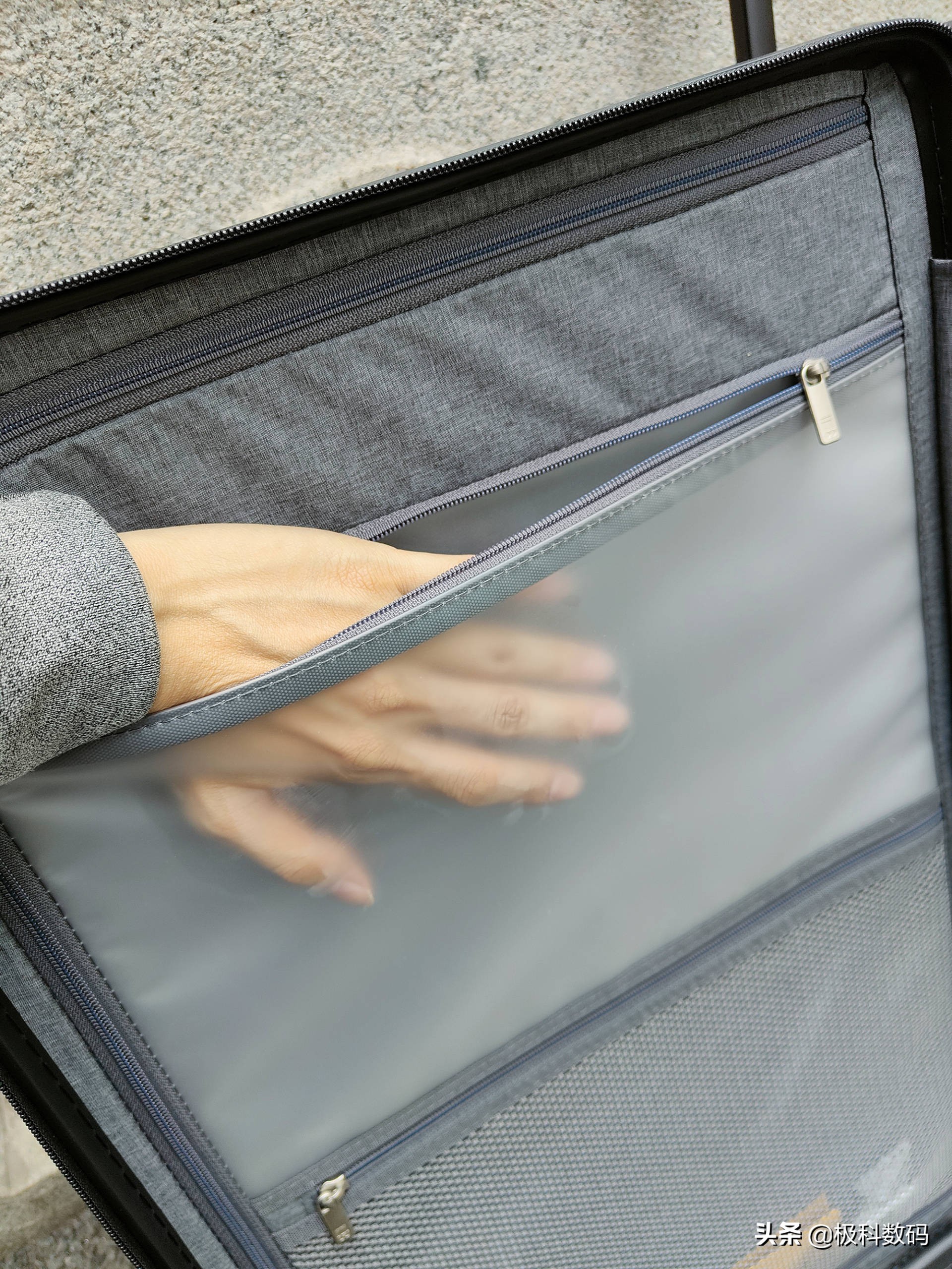 设计小心思，容量大提升，地平线8号大旅行家行李箱使用体验