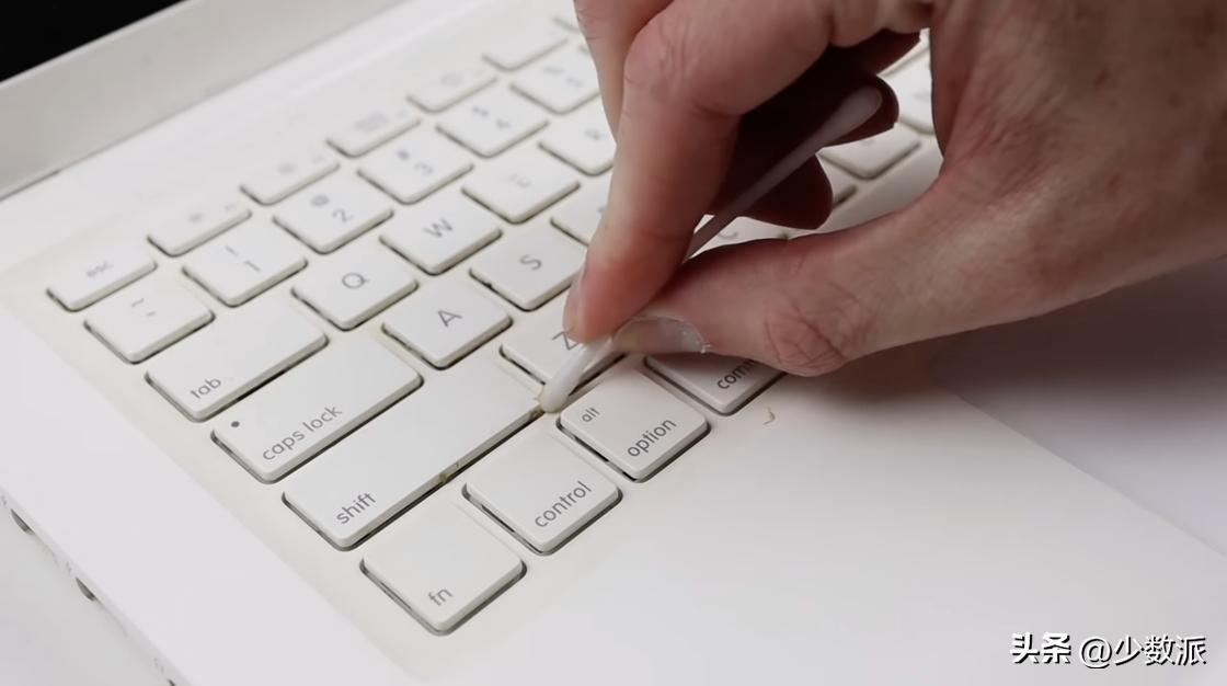 笔记本电脑清理整洁,笔记本电脑怎么清洁表面