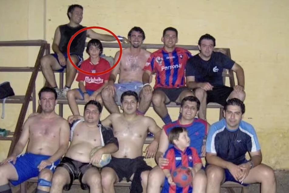 圣詹姆斯公园的右翼天使，用“桔光”照亮着喜鹊前进的方向