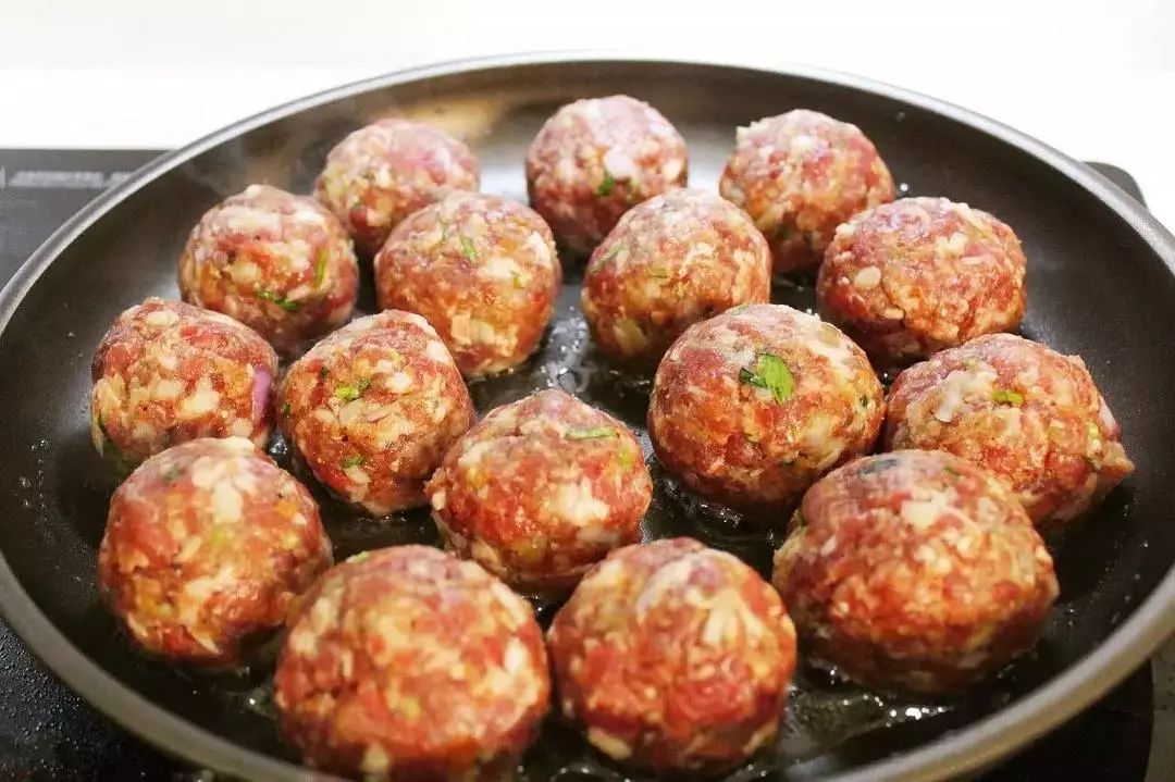 厨房该用几种锅实用,家里厨房里都用什么锅实用