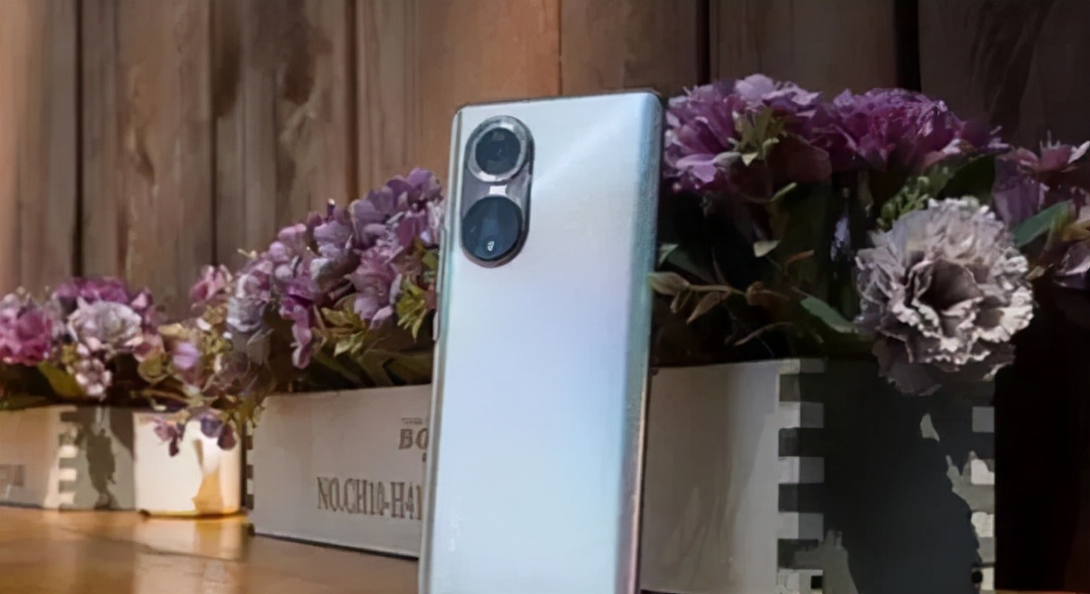 华为自己造芯片,华为如何打造自己的芯片生产线