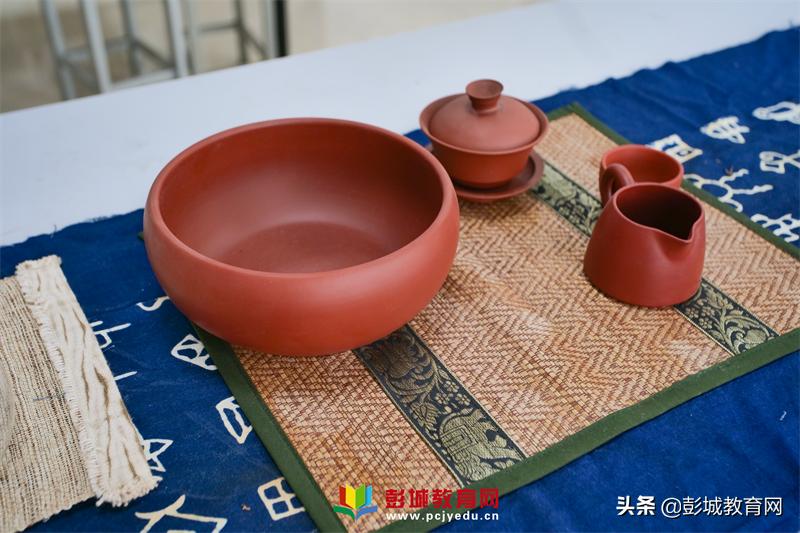 鍚嶅笀浜戦泦,鍚嶅笀鑽熻悆甯堣祫闆勫帤