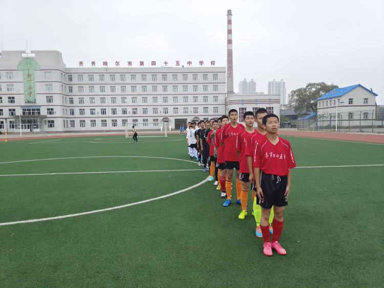 四十五中学足球社团工作小结