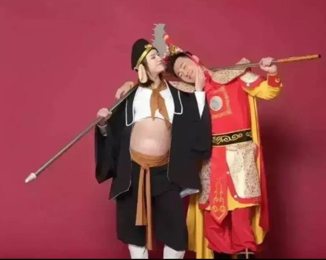 林峰夫妇孕照,林峰猪八戒孕妇照