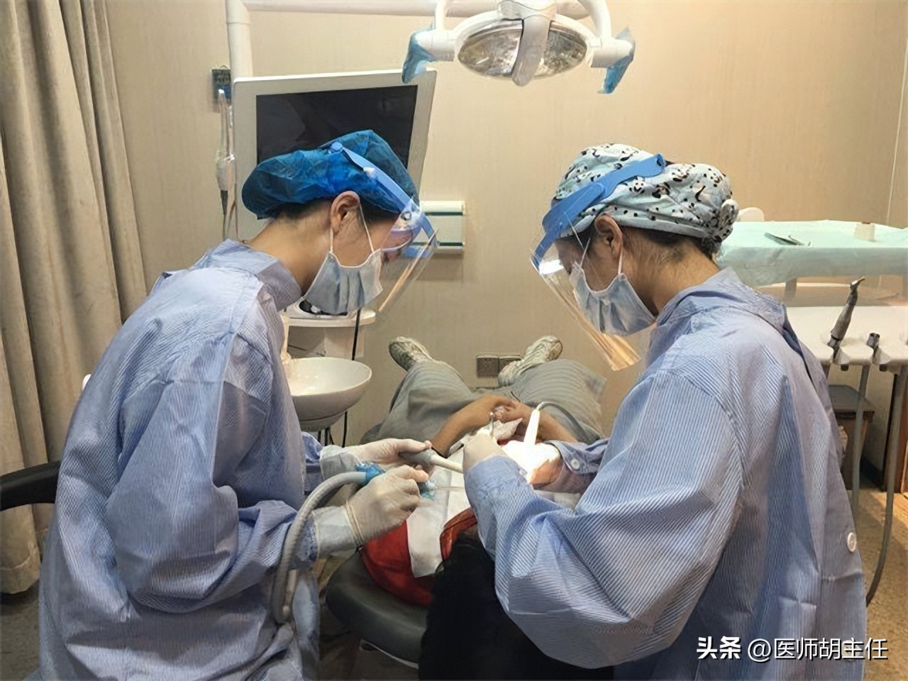 牙缝中的牙结石怎么去除,牙缝的牙结石怎么自己去除