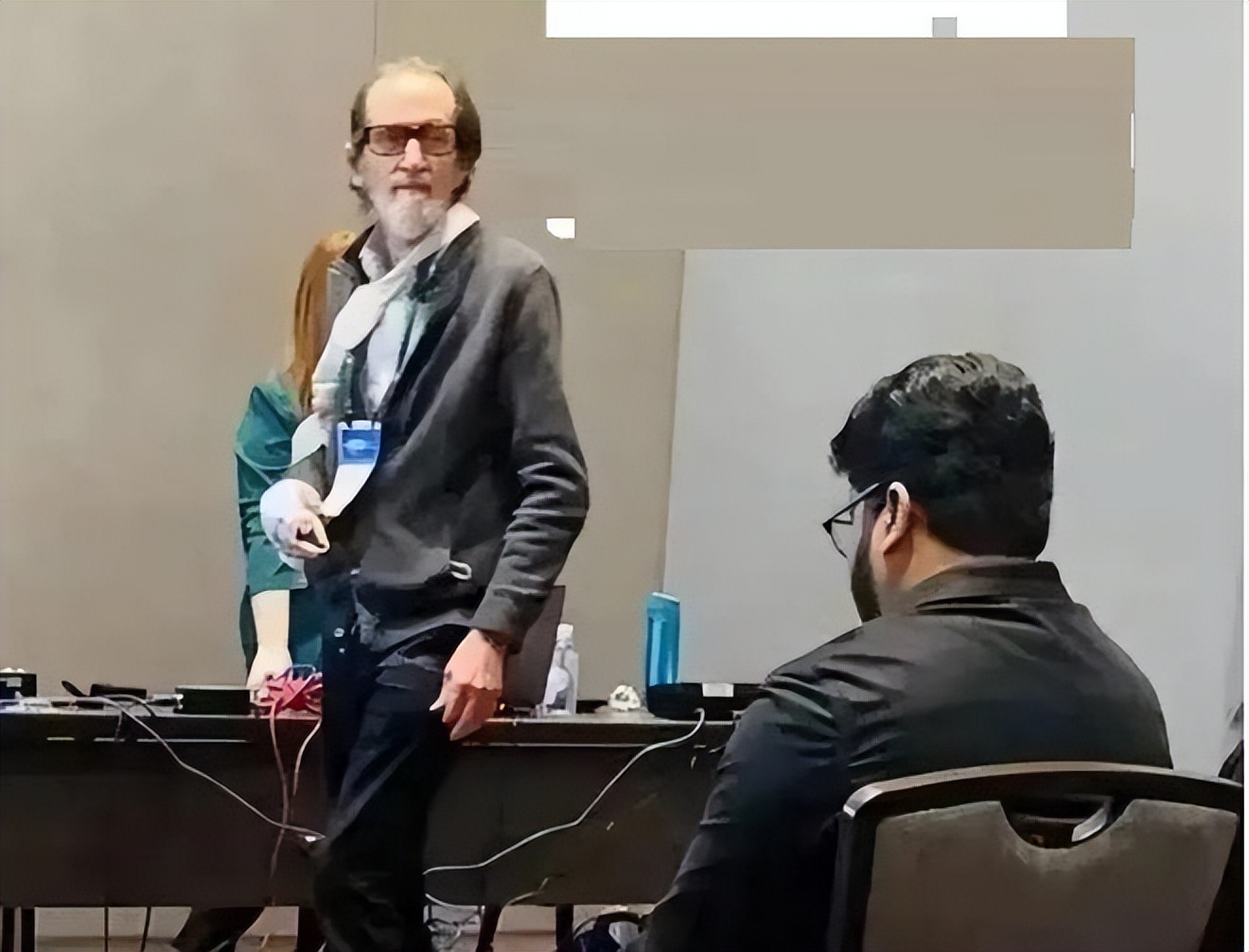 美国印度裔搞出的室温超导大*局骗**