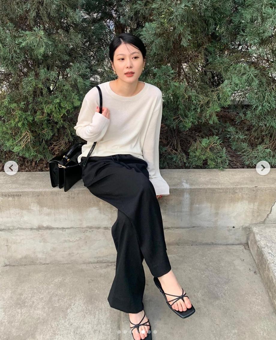 时尚博主的19件夏季日常穿搭look,这位博主的减龄穿搭值得学习