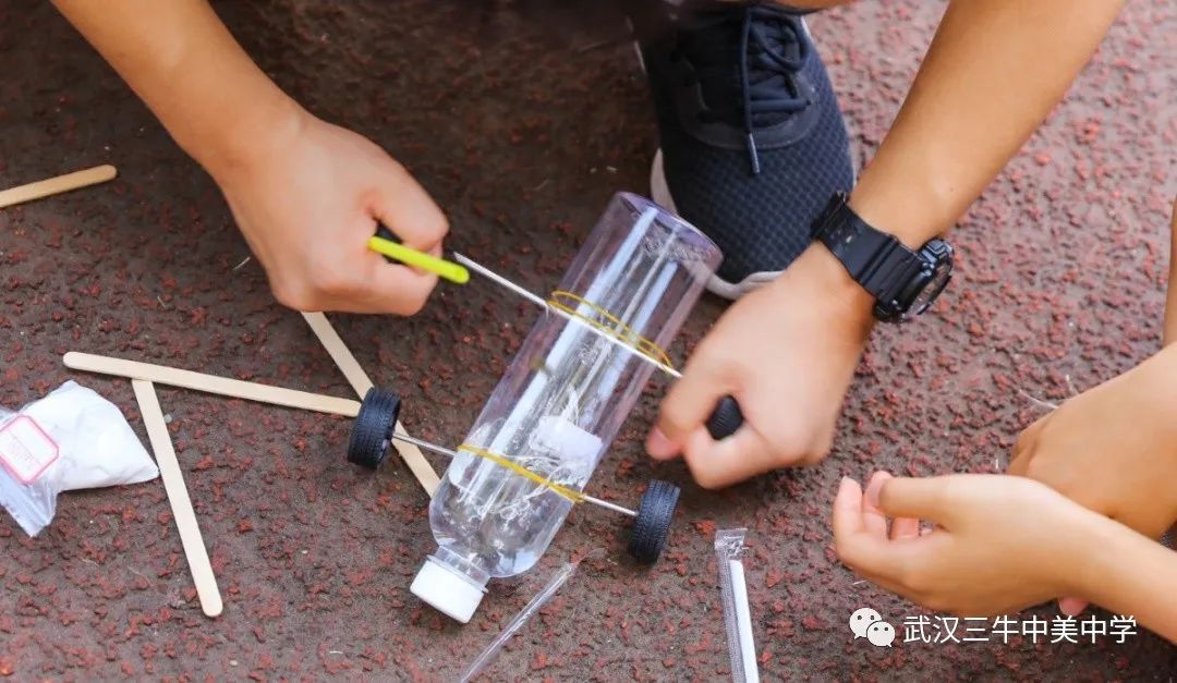 记录毕业典礼的快乐时光,学校毕业典礼上的那些事