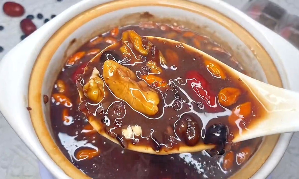 中老年人少吃这3类食物,建议中老年人多吃这6样食物