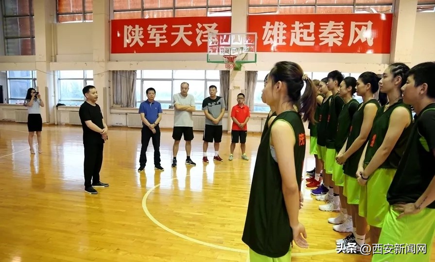 大庆女篮主教练纪妍妍简介,陕西天泽女篮教练纪妍