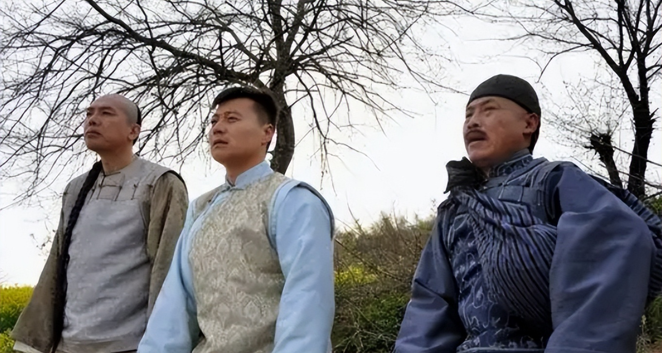 他9块钱娶了老婆住9平米的地下室7年,成名后也坚决不*妻换**