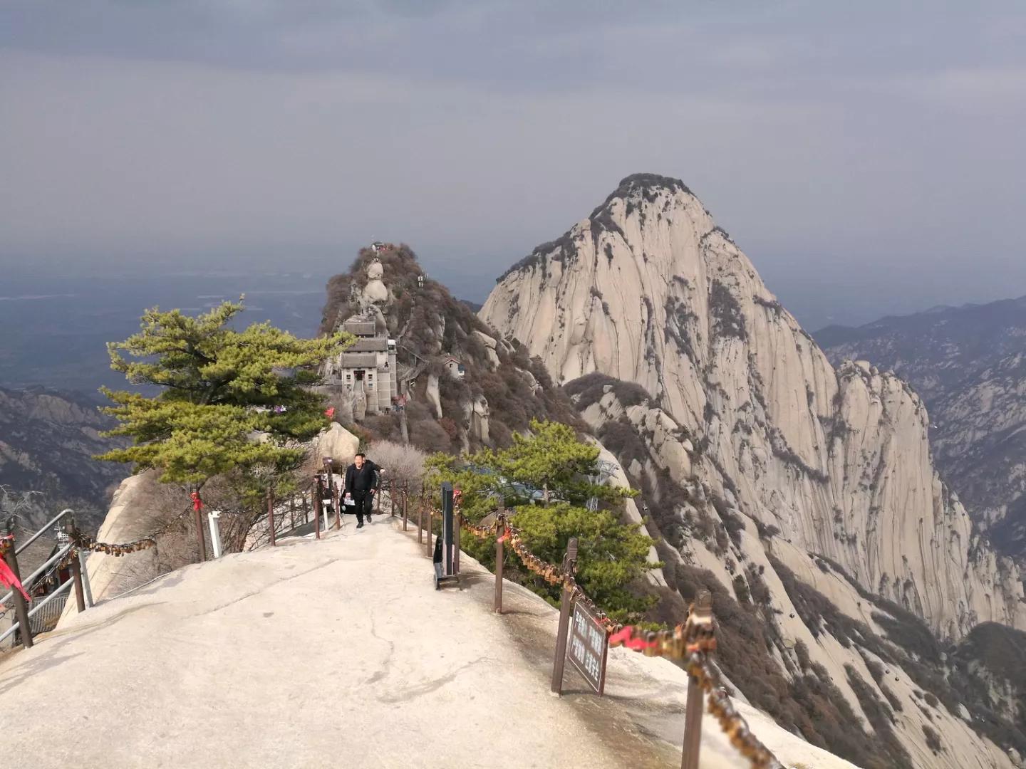 华山旅游攻略西岳华山,华山游玩西峰攻略详细