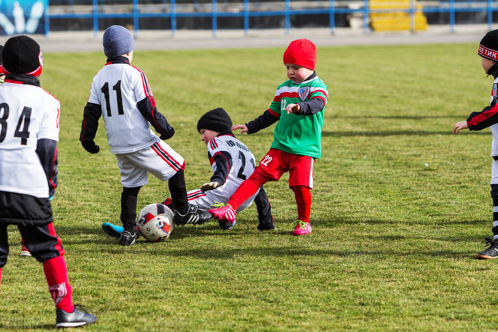 女人嫁了一个不爱自己的人,女人嫁了不爱自己的人该怎么办