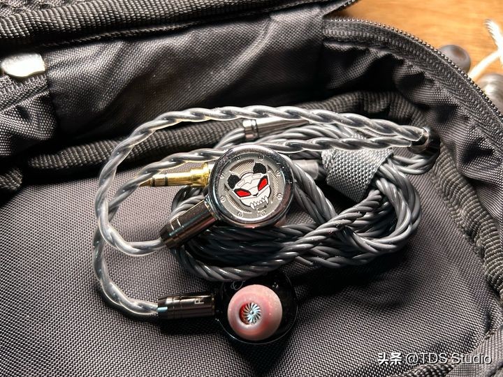 凤鸣天音食铁兽和ea500,凤鸣天音精卫耳机