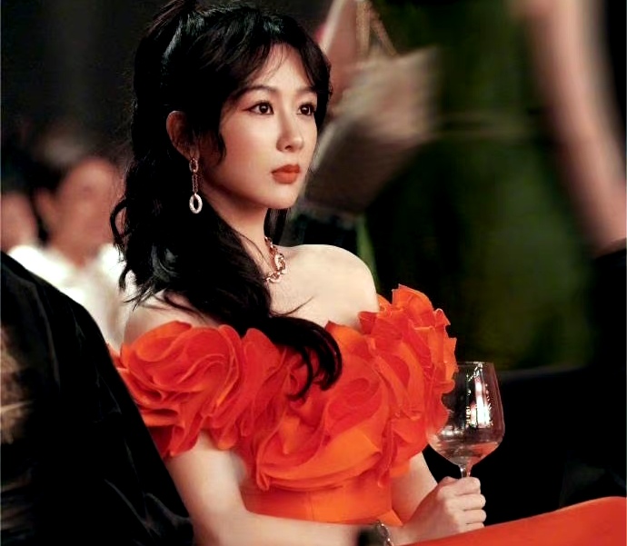 芭莎慈善夜红毯杨颖,杨幂杨颖刘亦菲芭莎