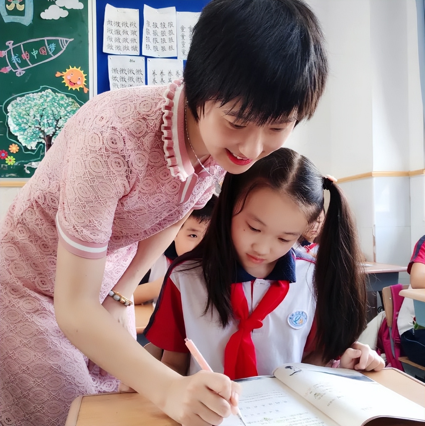 英语老师当班主任为什么被排斥,英语老师能不能当班主任