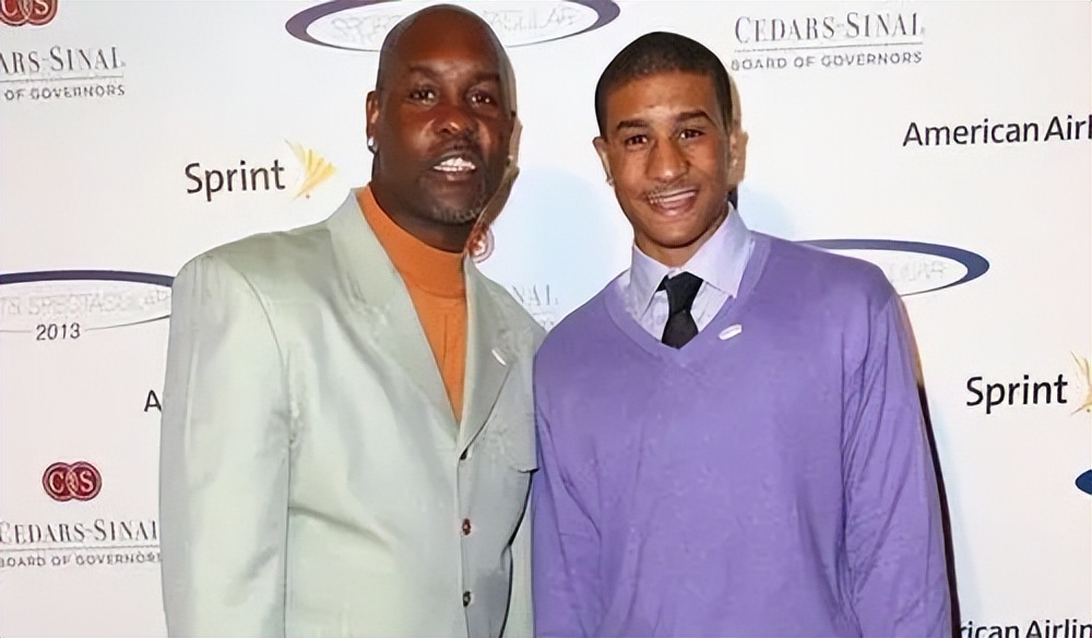 小佩顿6年9支球队,小佩顿勇士总冠军