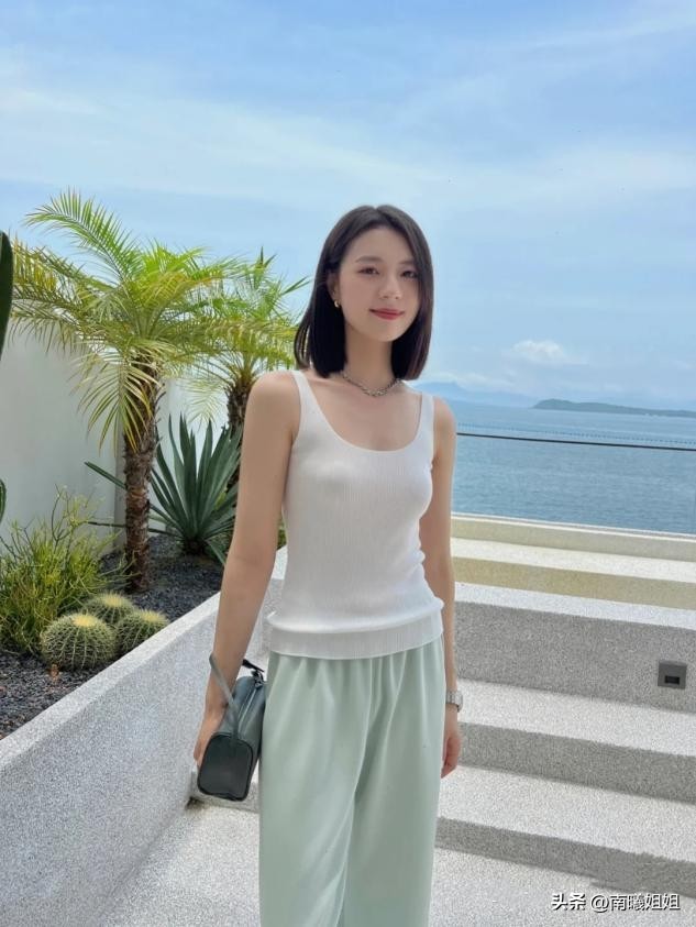 中年女士穿无痕裤好看吗,高腰微喇无痕裤