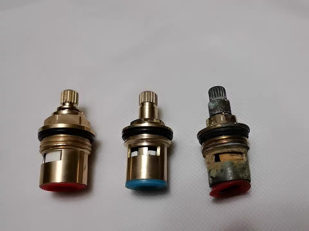 买水龙头是冷热的好还是恒温的好,买水龙头目前怎么买不上当