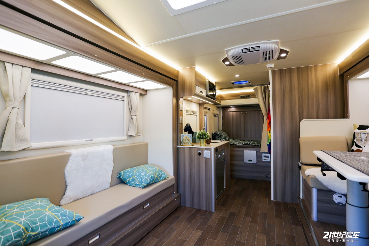 中天自行式c型驭风房车价格,中天领航者三拓展房车