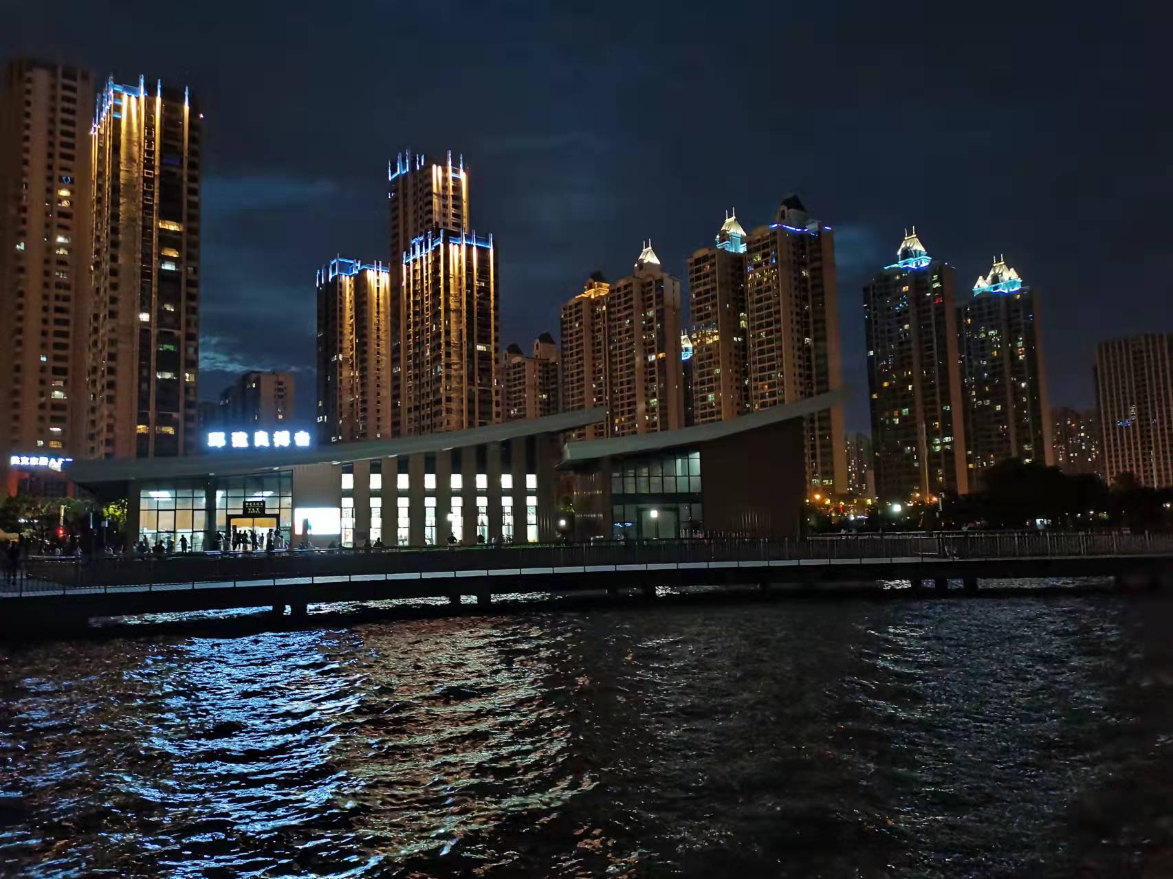 人在职场面对小人的算计和陷害,人在职场里怎样不会被欺负