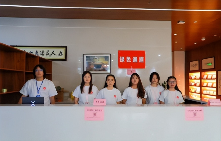 满“新”欢喜！长江职业学院喜迎2023新生！