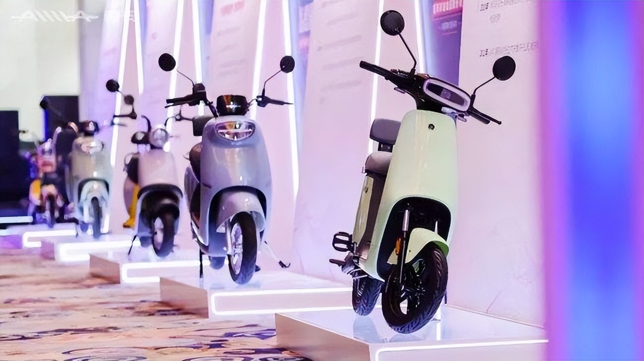 可上牌电动车续航最长多少公里,十大最新新能源电动车排行榜