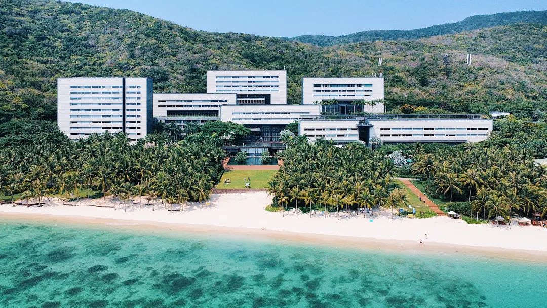 三亚打卡必住酒店之一,三亚十大必住酒店推荐排名最新