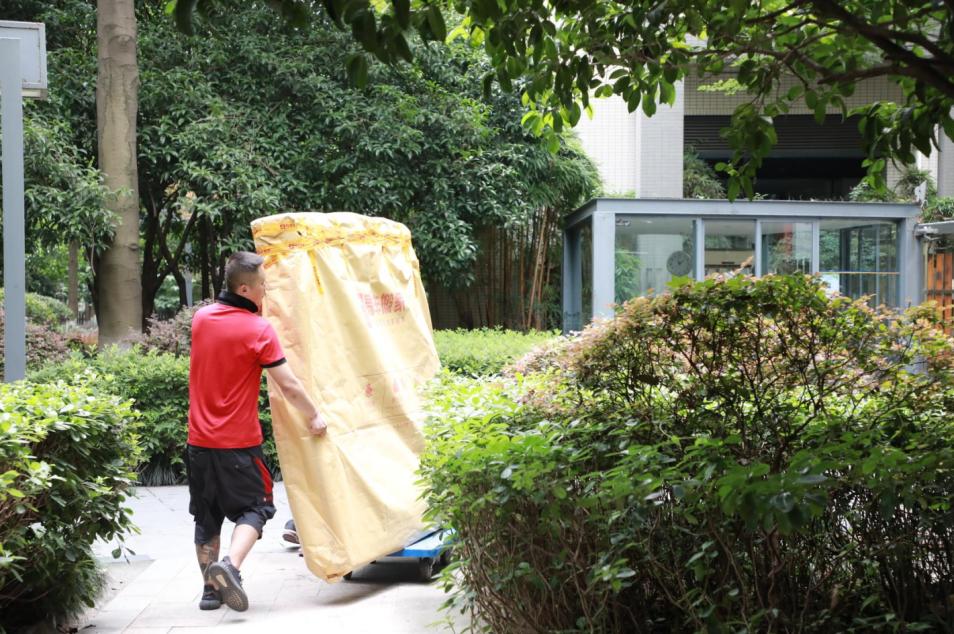 搬家价格查询各个搬家公司价目表,搬家公司搬家费用大概多少