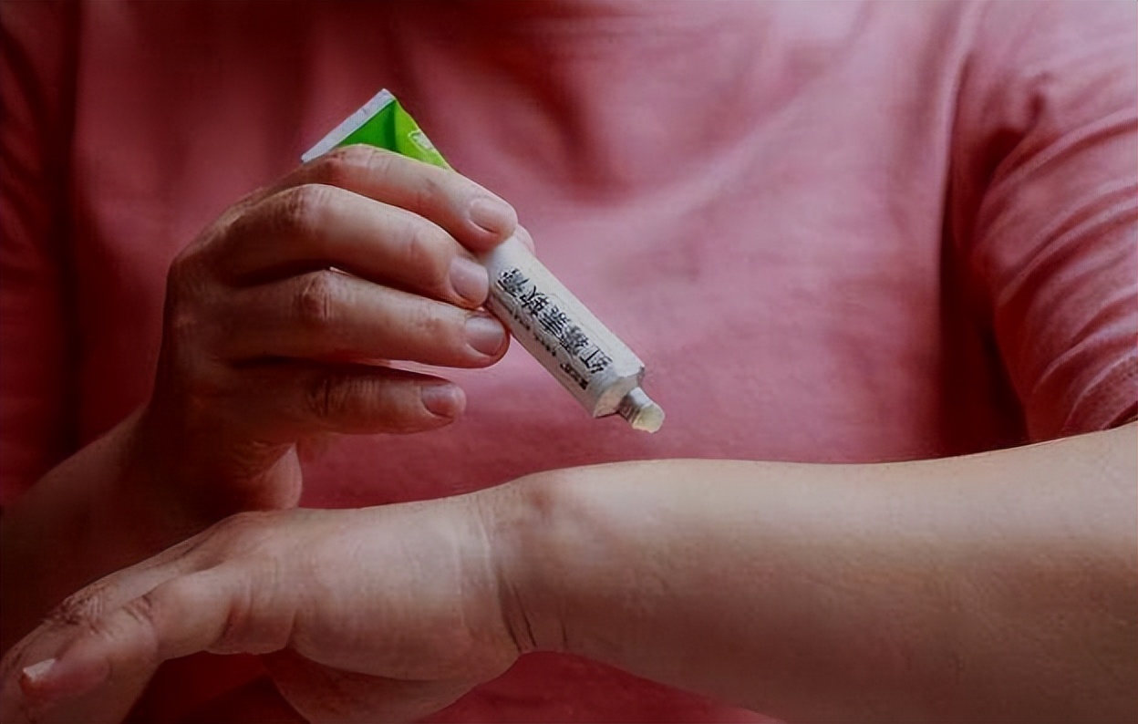 老年斑越来越多教你个好办法,为啥有的老年人老年斑越长越多