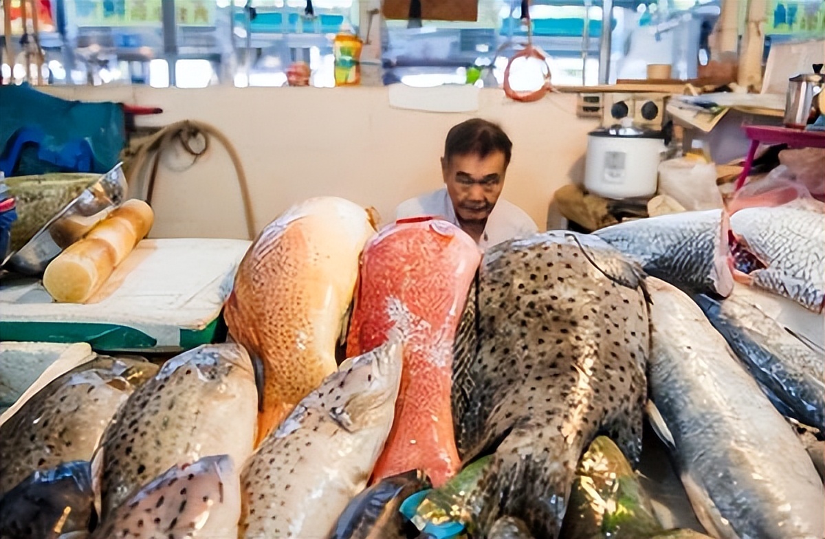 过年在新加坡买鱼被价格整懵逼，大马更贵！超市比巴刹还便宜！