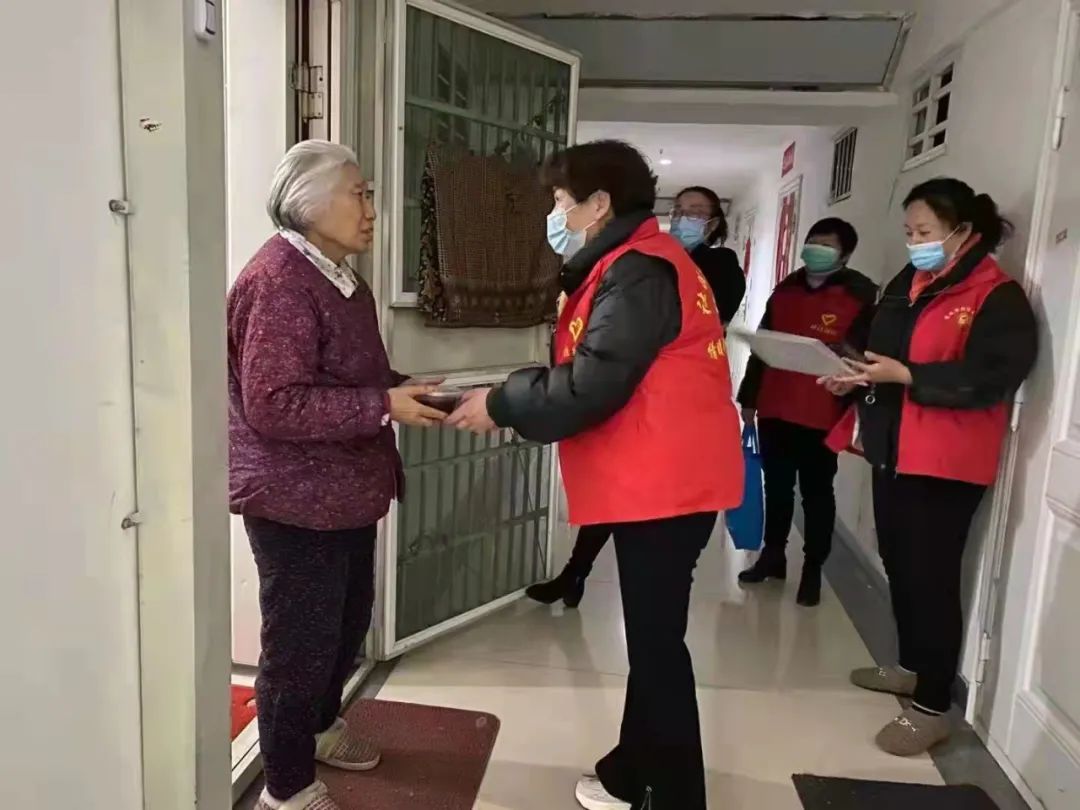 为了万家灯火，他们坚守一道道关口