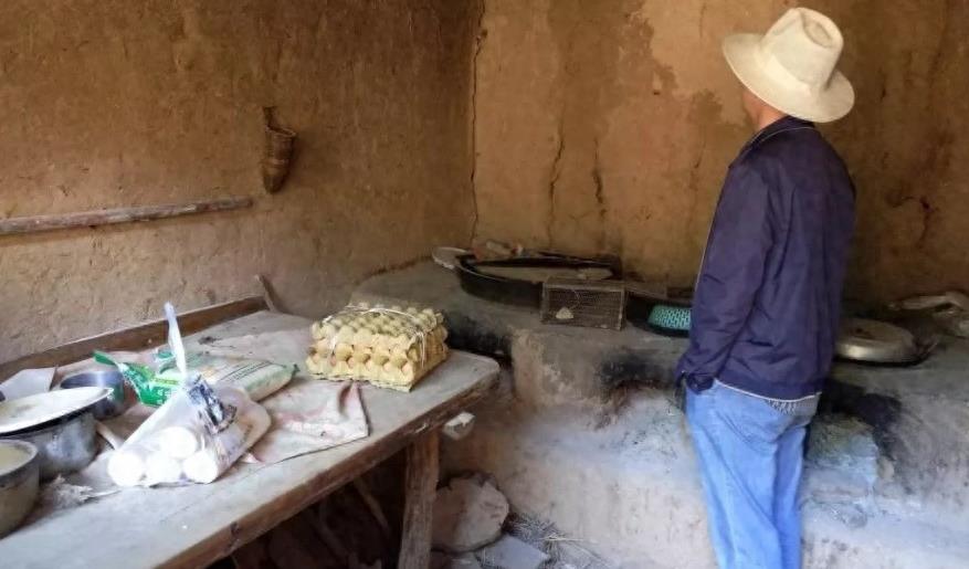 “*魔色**”马登毅：3小时能让女性甘愿开房送钱，成功1个烫1个烟疤