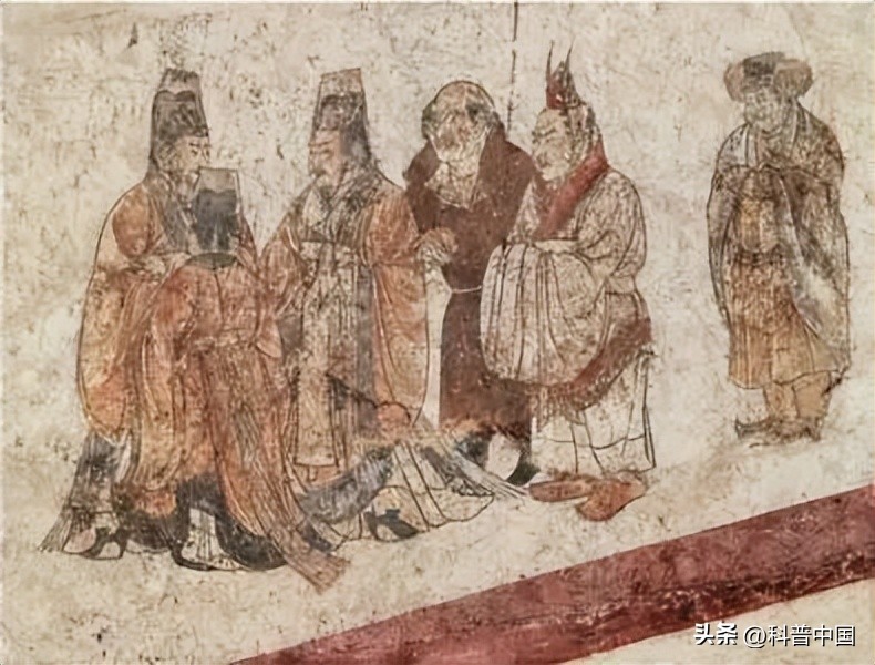 考古学家挖出来几百年前的厕所,考古挖出奇葩东西