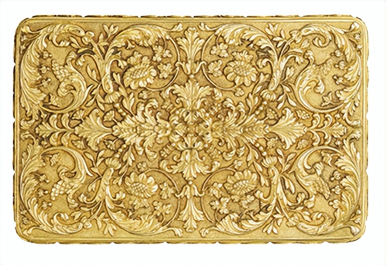 王冠要怎么戴才不会压塌头发,王冠头饰戴法