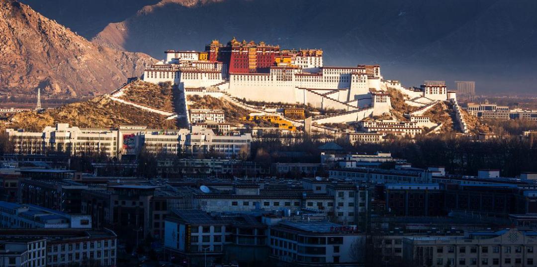 布达拉宫的建造者以及使用用途,西藏布达拉宫什么时候建