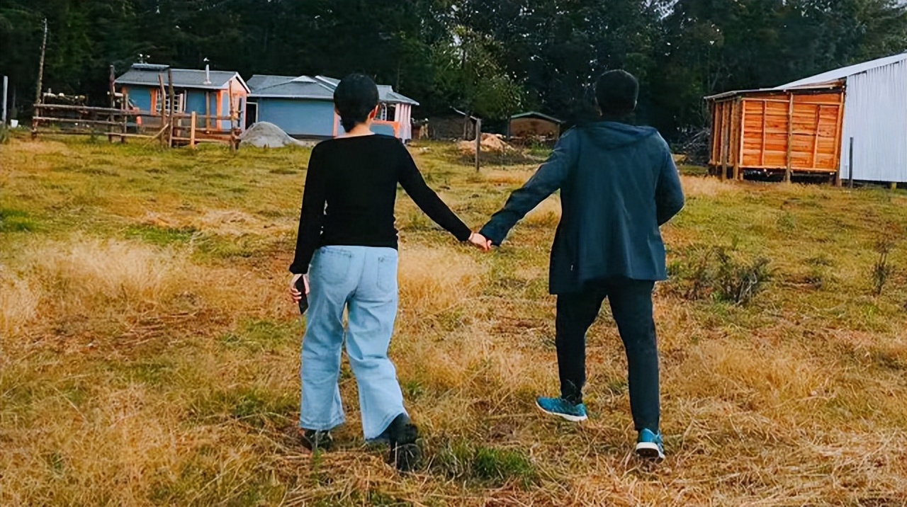 女大学生毕业后被外派非洲，年薪15万，现在无时无刻不想回国