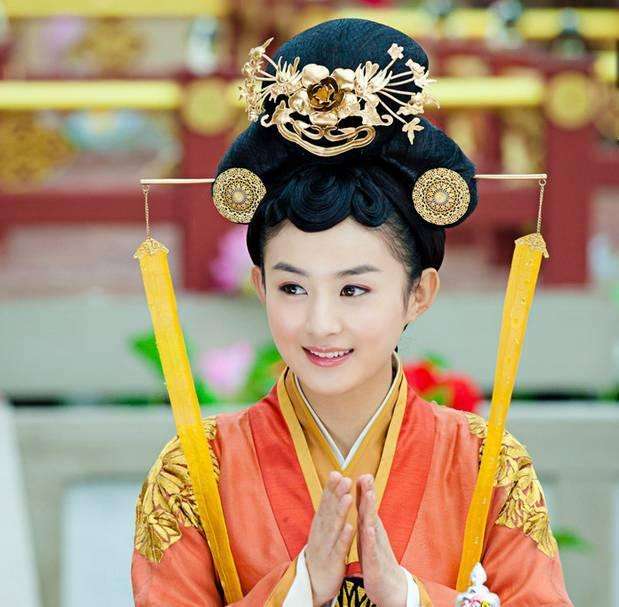 冯绍峰情史丰富,冯绍峰婚后更加成熟稳重了