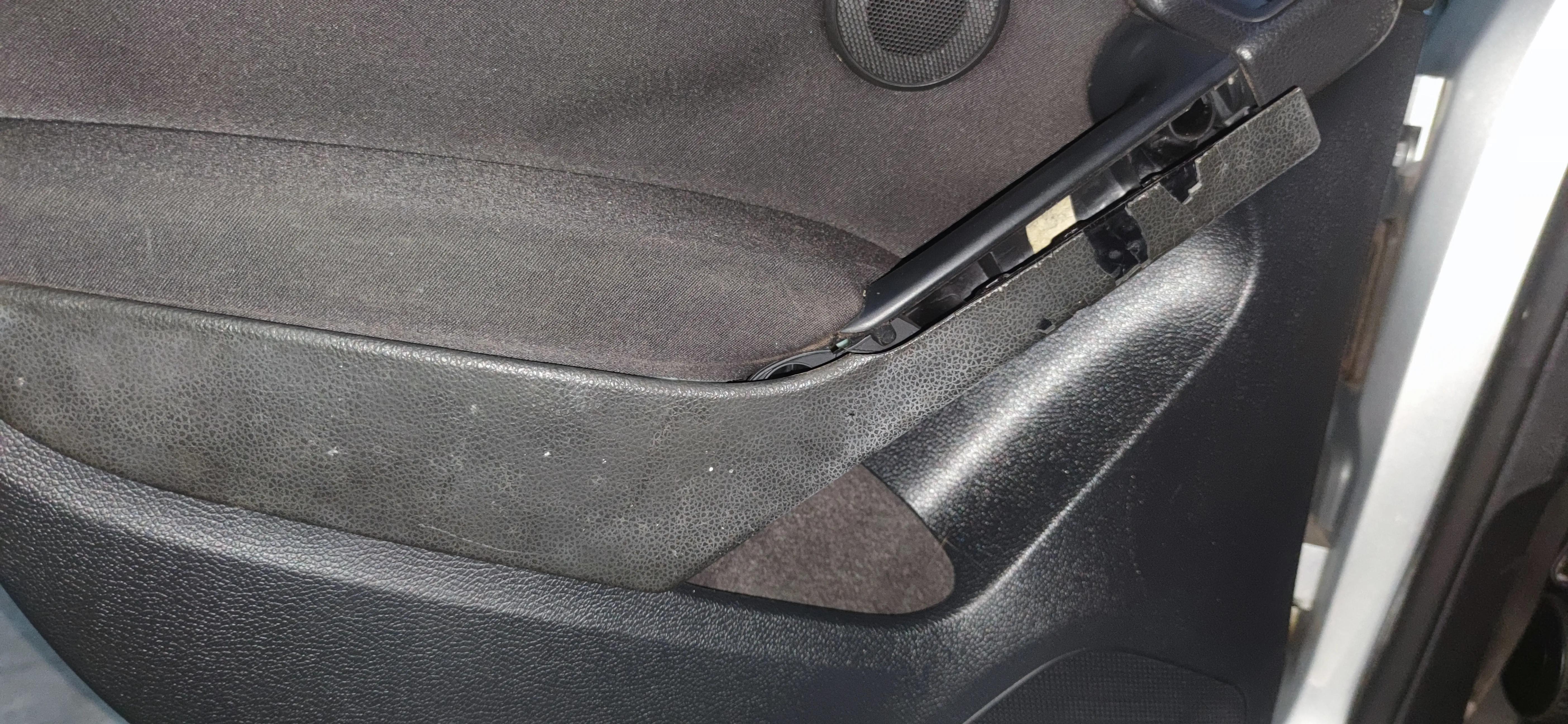 高尔夫6更换机盖拉手底座,高尔夫6更换方向盘气囊盖