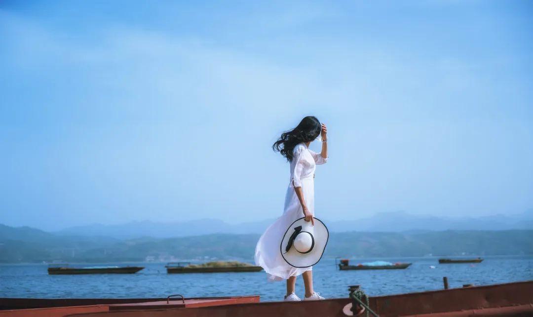 不要因为诸事不顺而越过底线,记住这8句话你会越过越好