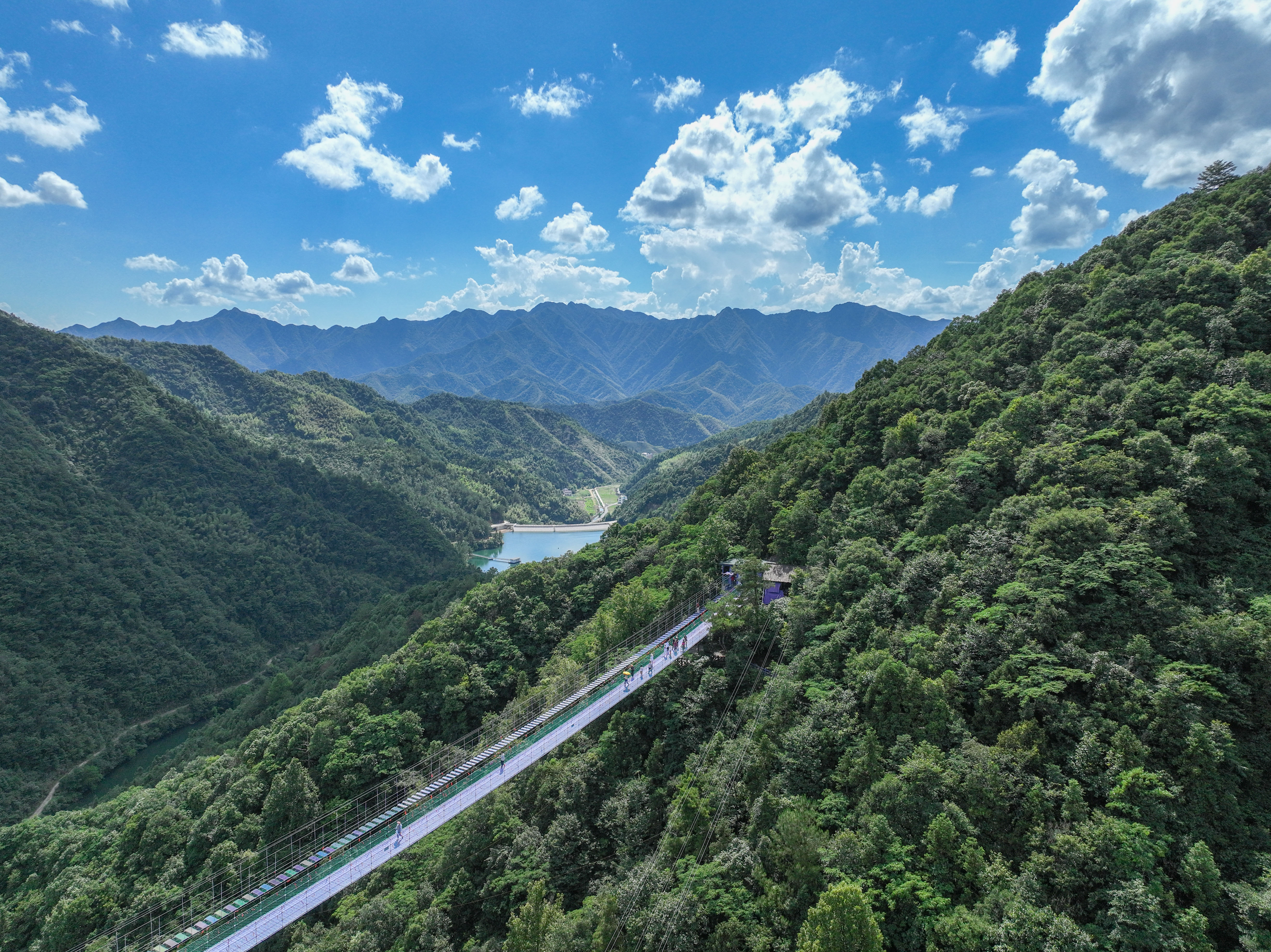 夏天出游拒绝躺平，来杭州这个地方过舒爽凉夏，冲鸭！