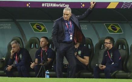 假装猝死吓坏大家,假装猝死