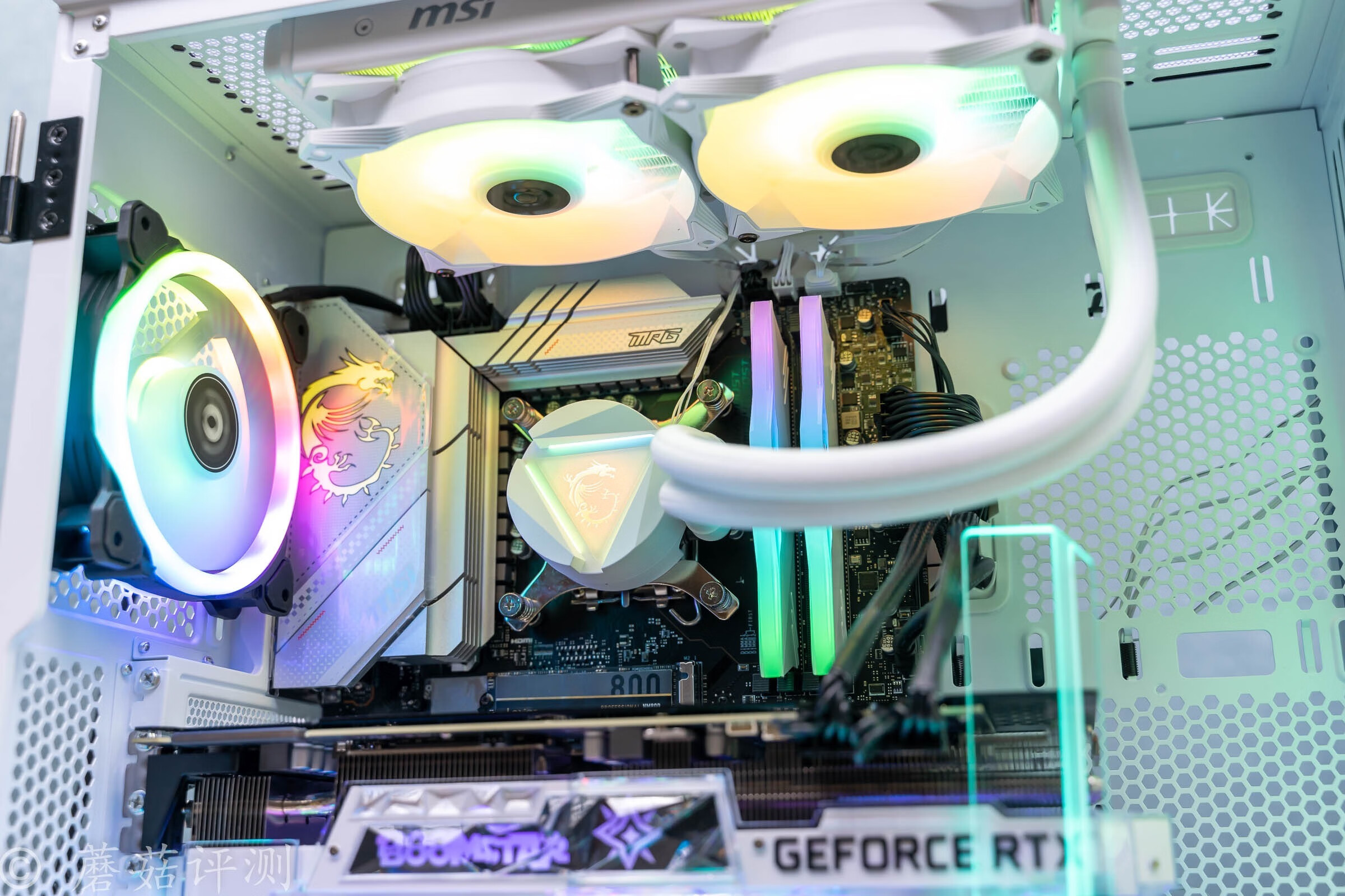 一正一反，轻松定义你需要的风扇风向，Tt耀影SWAFAN12机箱风扇