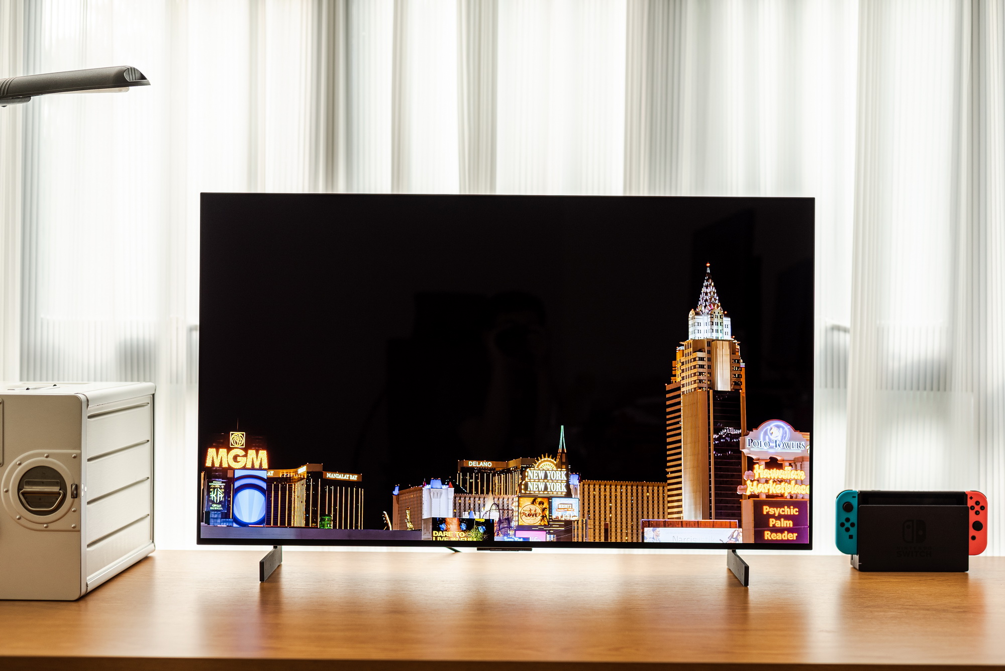 2022桌面*党**终极之选？LG42C2OLED游戏电视